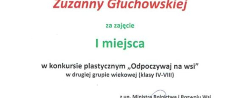 ZUZANNA  GŁUCHOWSKA  WIE  JAK  ODPOCZYWAĆ  NA WSI