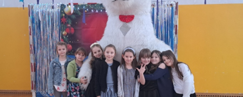 Choinka Noworoczna - zabawa karnawałowa dla uczniów SP