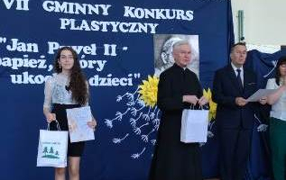 Laureatki konkursu plastycznego